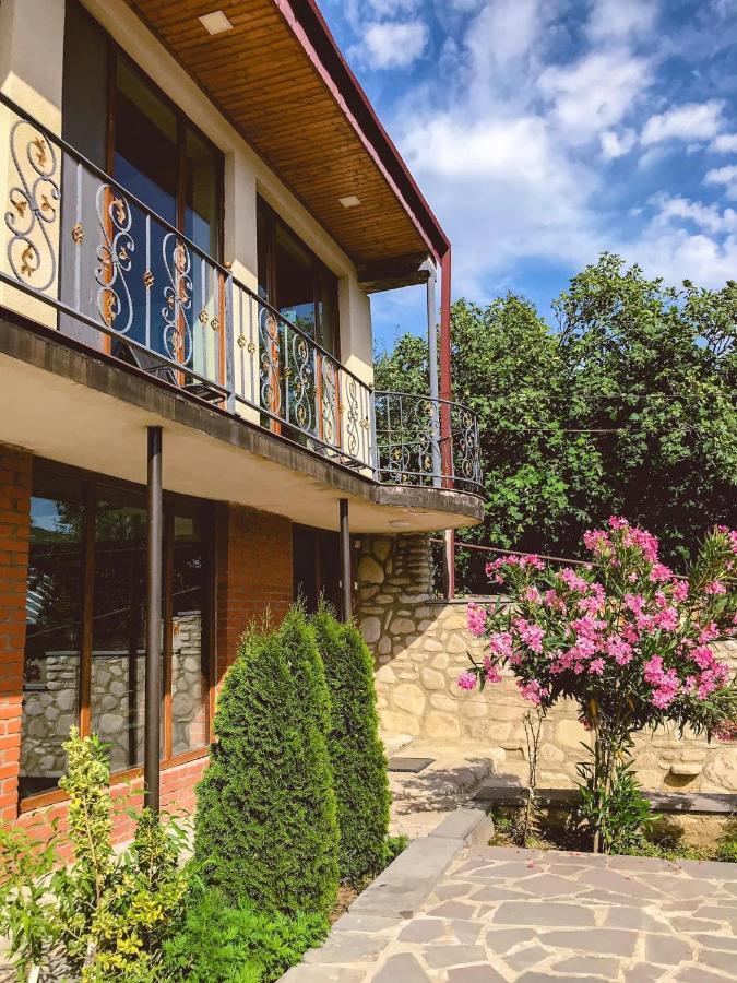 Philia'S Guest House Signagi Exterior foto